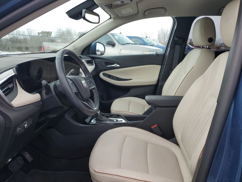 Certified 2024 Buick Encore GX Avenir w/ Avenir Convenience Package image 5