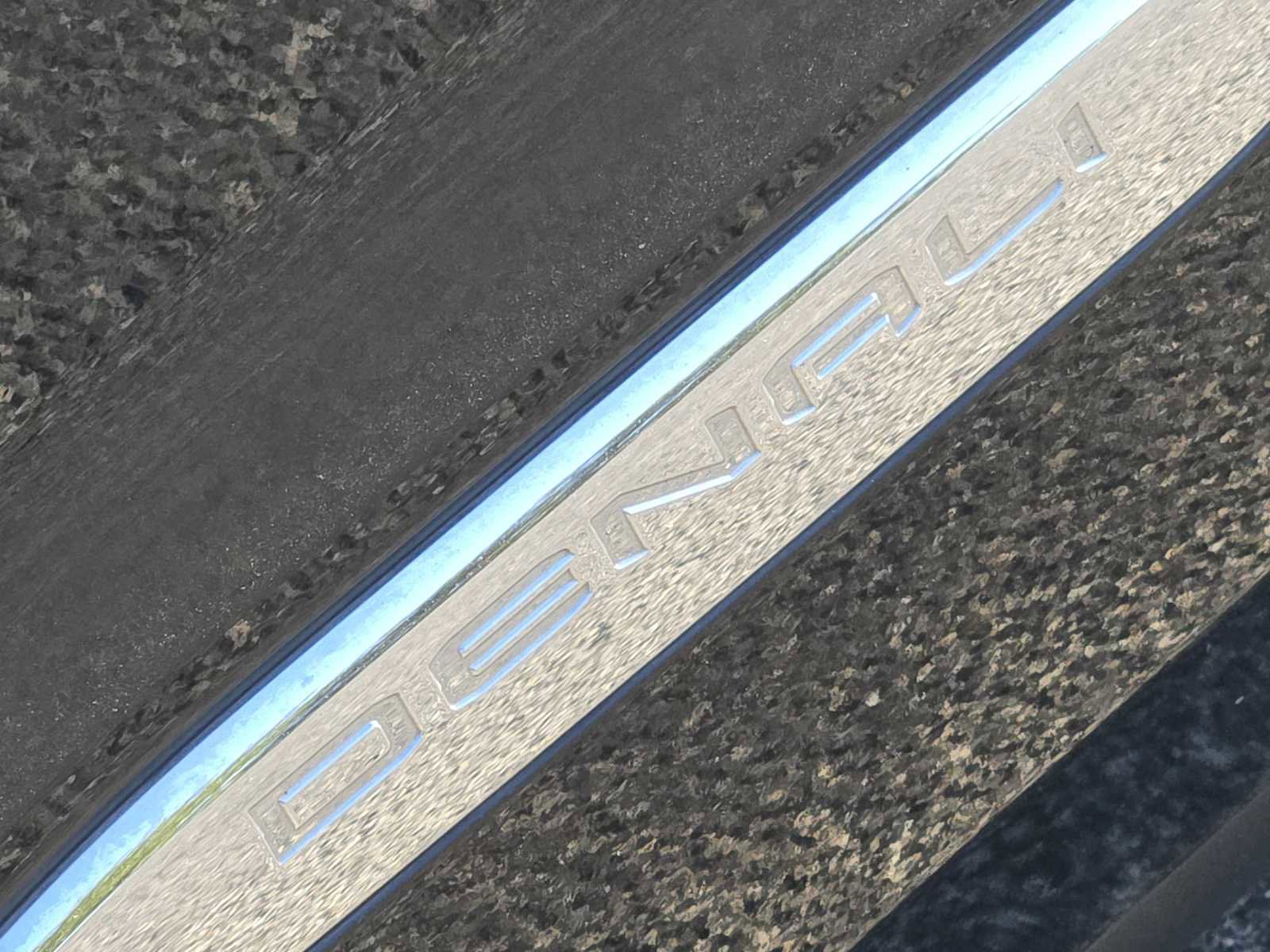 Used 2021 GMC Acadia Denali w/ Denali Technology Package image 11