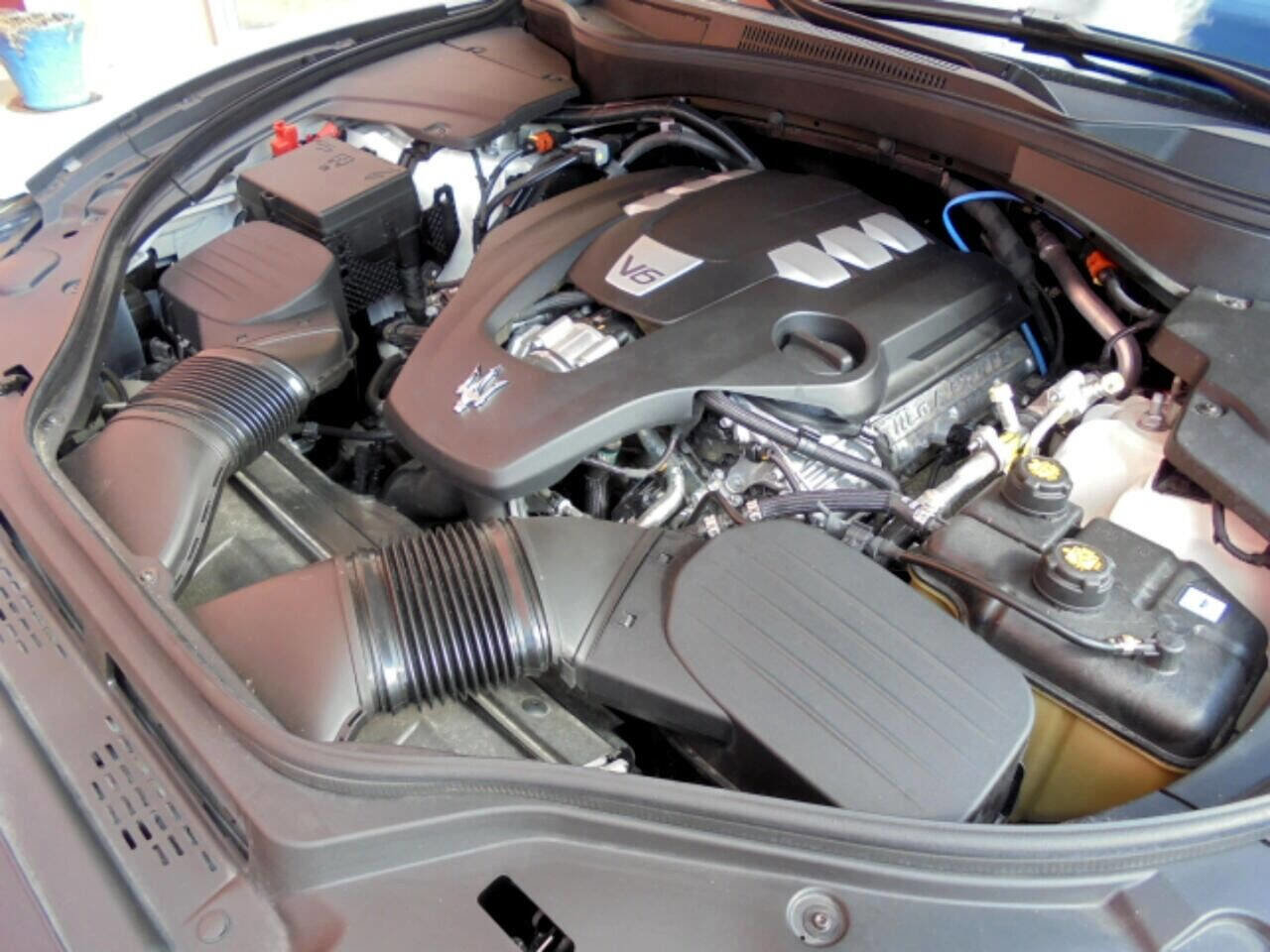 Used 2021 Maserati Levante image 37