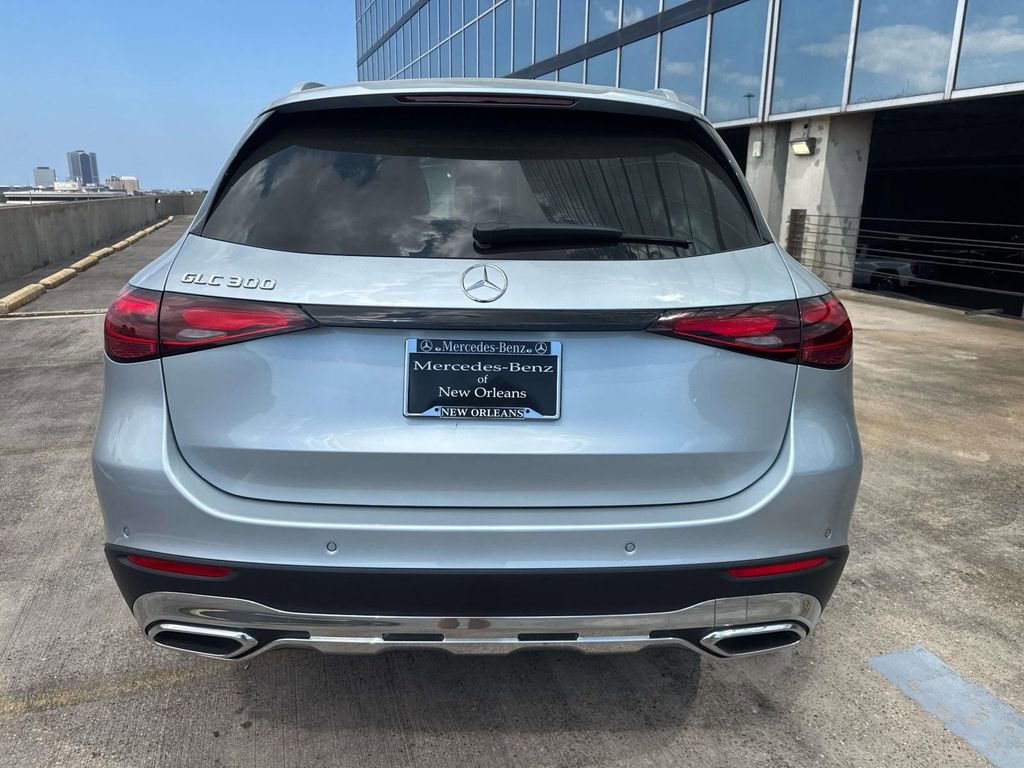 New 2026 Mercedes-Benz GLC 300 image 5