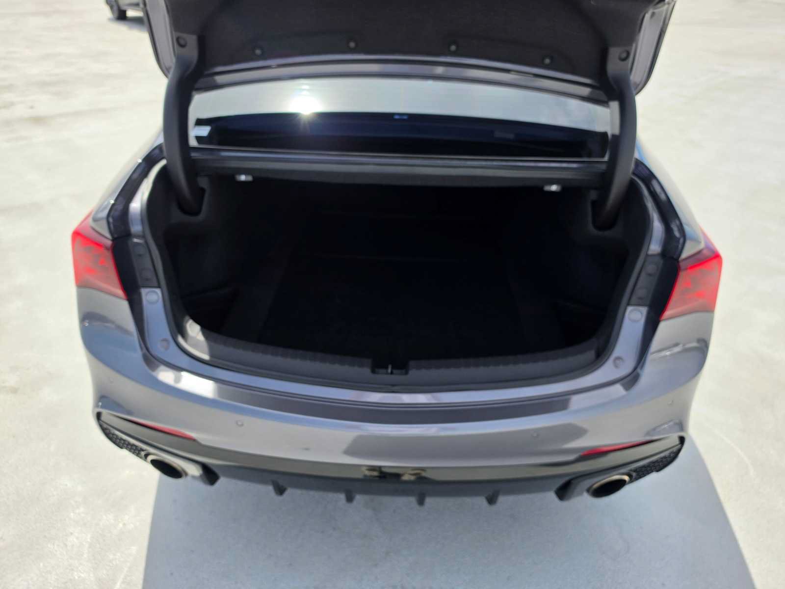 Used 2018 Acura TLX w/ Technology & A-SPEC Package FWD image 14
