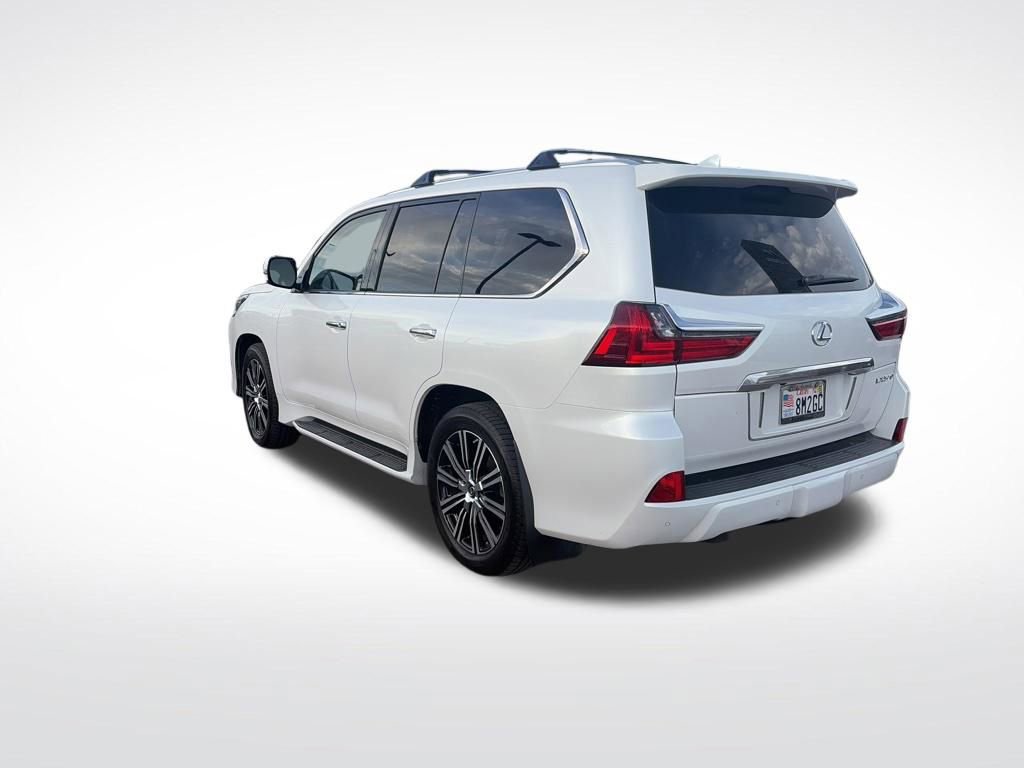 Used 2021 Lexus LX 570 4WD w/ Luxury Package image 3