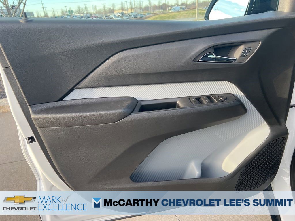 New 2027 Chevrolet Bolt LT w/ Comfort Package FWD image 46
