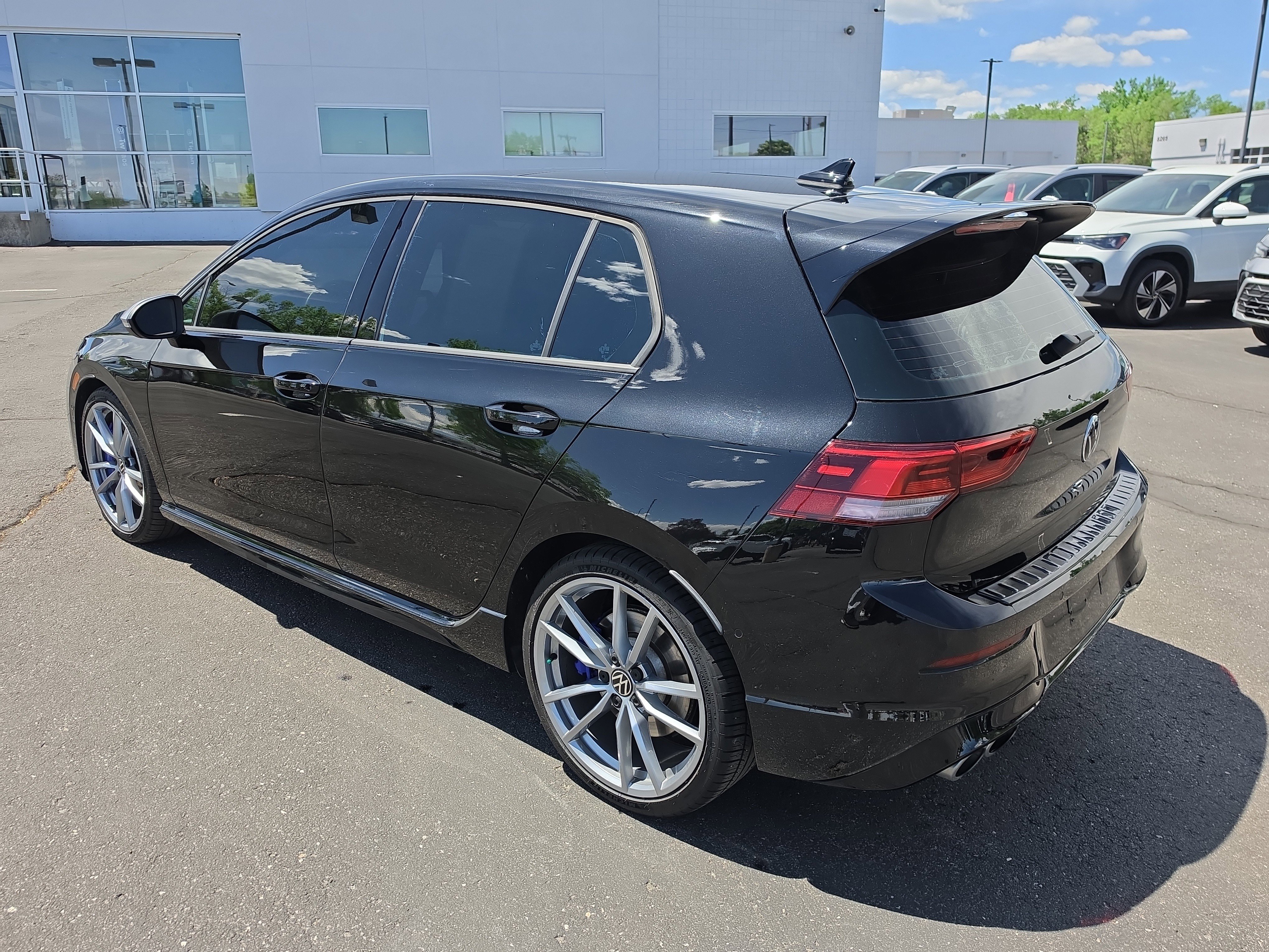 Used 2024 Volkswagen Golf R AWD/4WD image 6