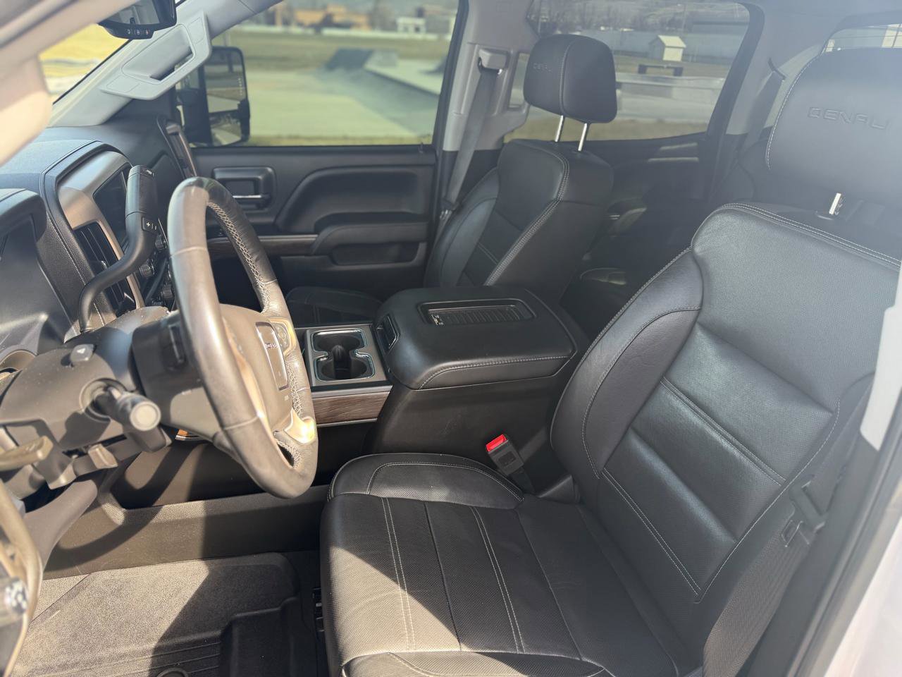 Used 2019 GMC Sierra 2500 Denali w/ Duramax Plus Package image 12