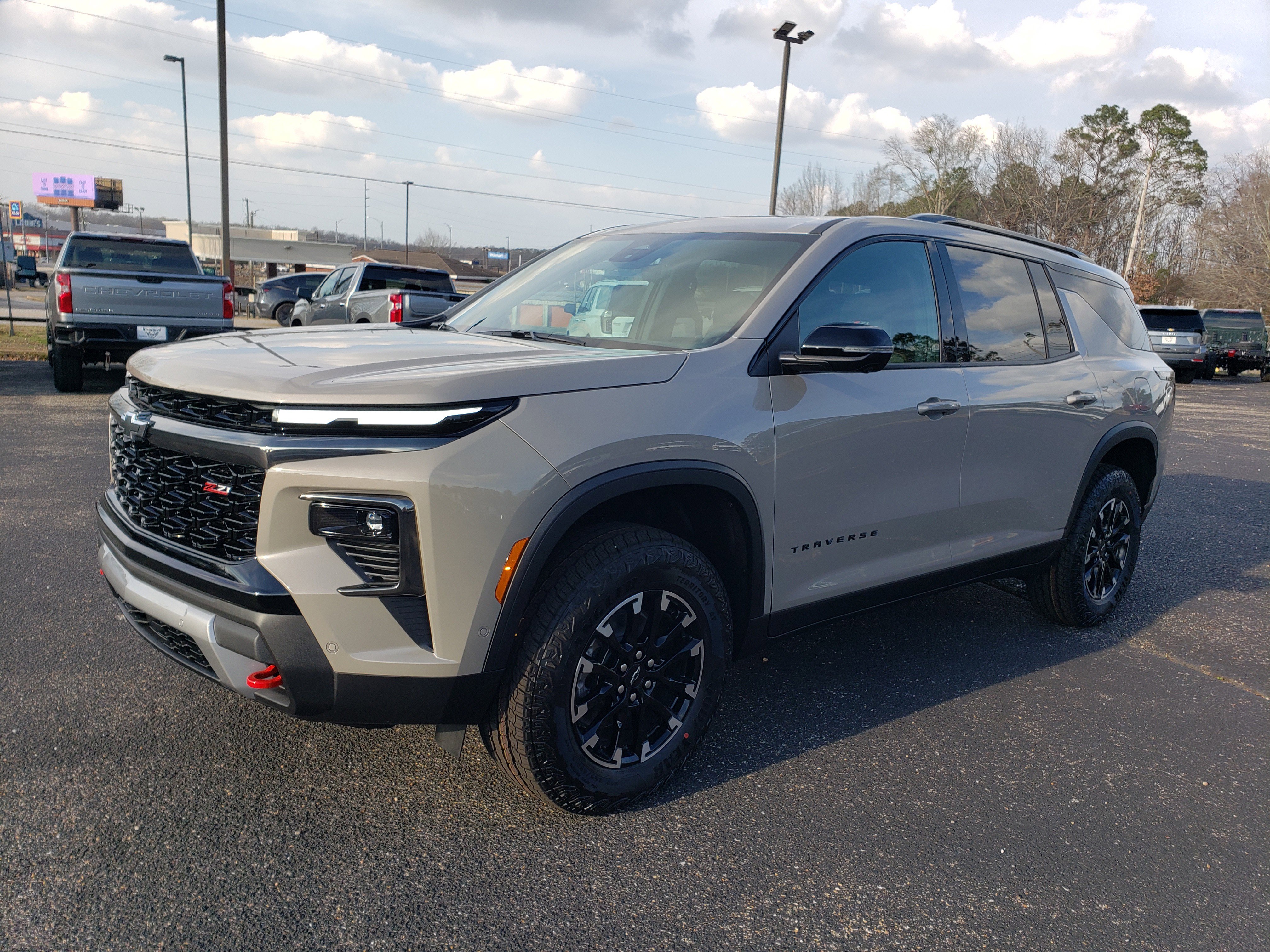 New 2026 Chevrolet Traverse Z71 image 2