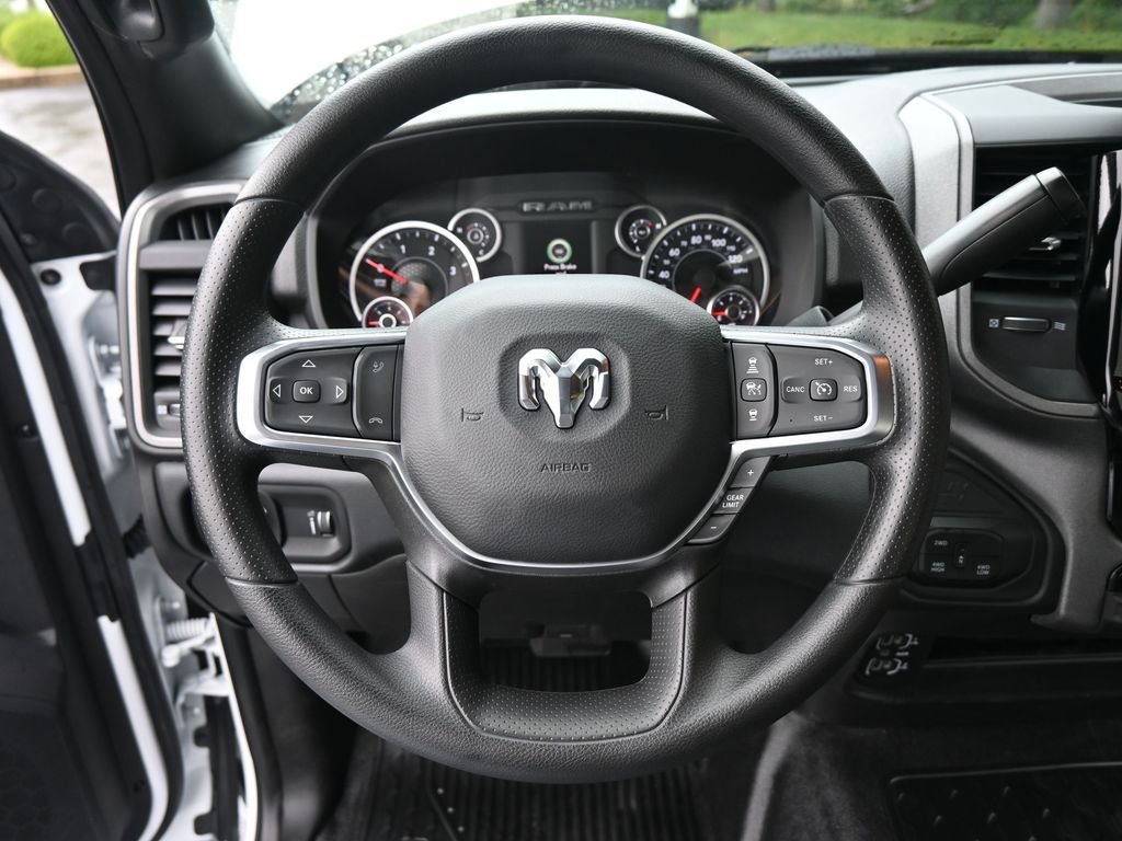 New 2025 RAM 3500 Tradesman image 32