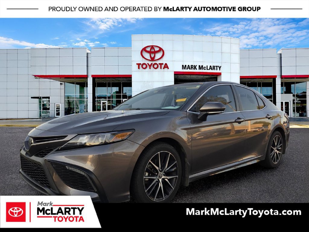 Used 2022 Toyota Camry SE FWD 360° Tour