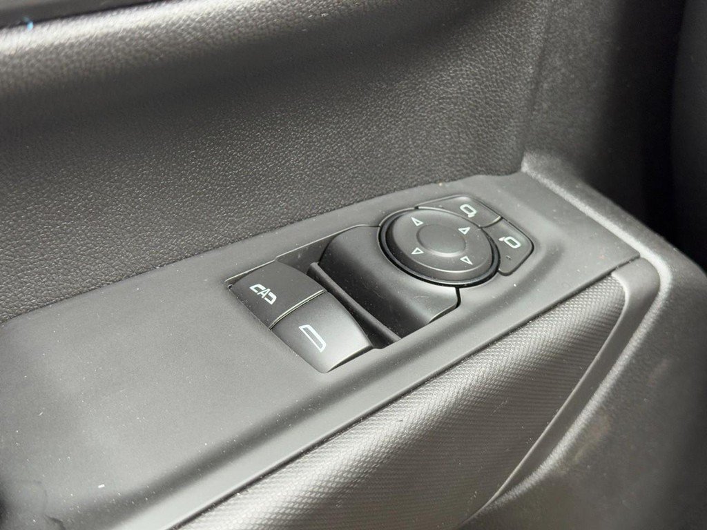 Used 2025 Chevrolet Silverado 1500 W/T RWD image 23