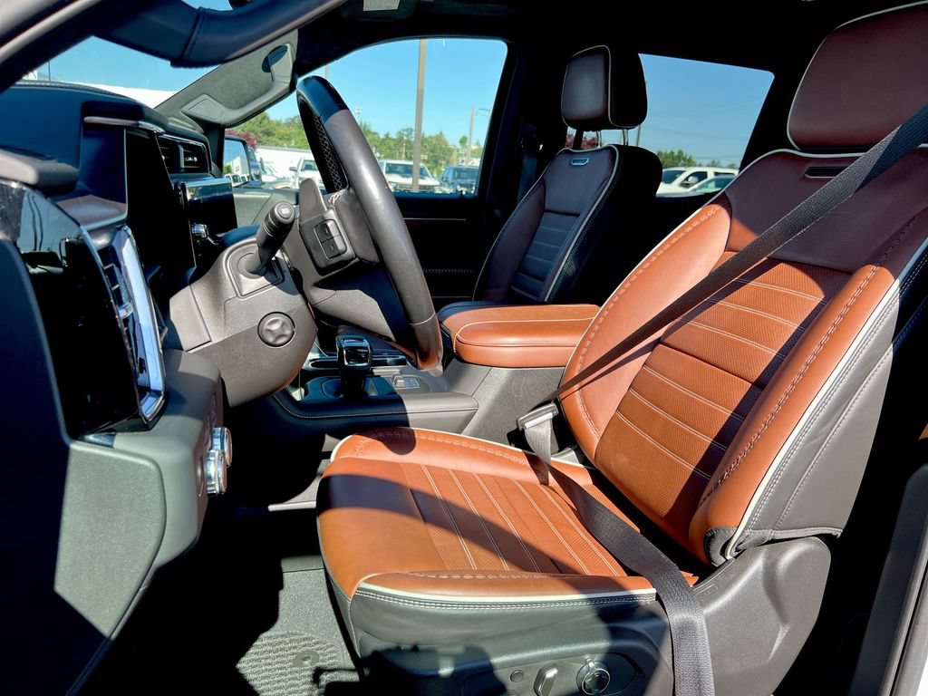 Used 2023 GMC Sierra 1500 Denali Ultimate AWD/4WD image 17