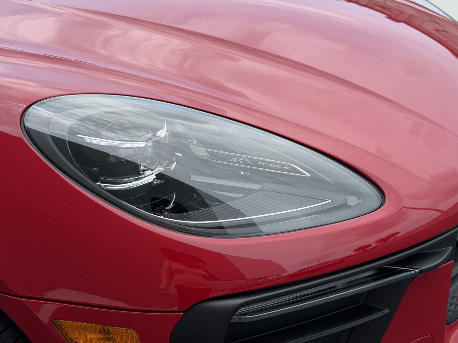 New 2026 Porsche Macan AWD/4WD image 12