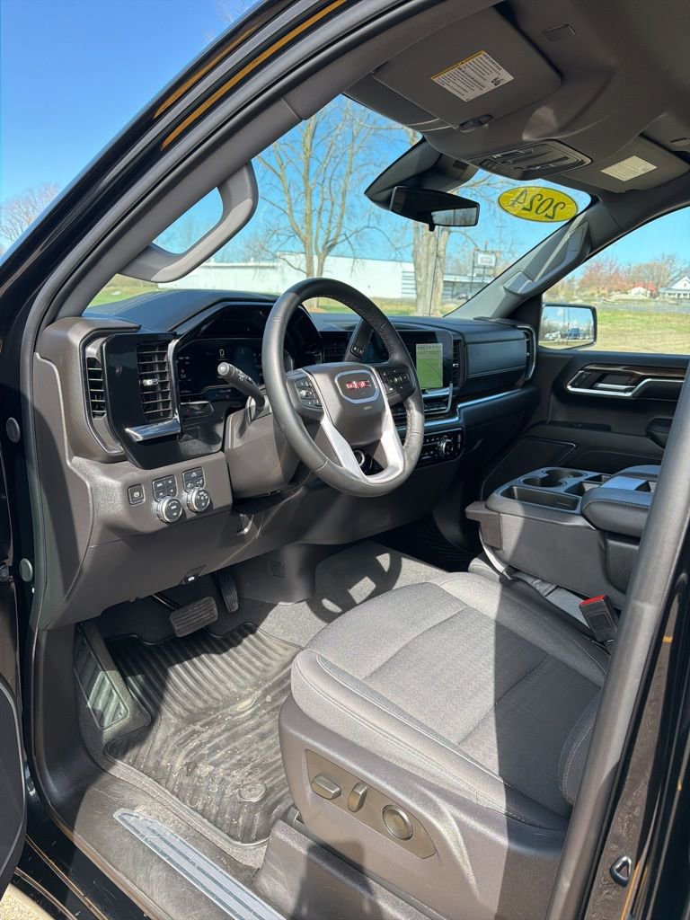 Used 2024 GMC Sierra 1500 Elevation w/ X31 Off-Road Package AWD/4WD image 12