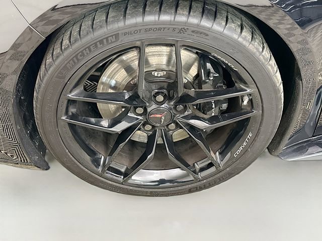 Used 2025 Chevrolet Corvette Z06 image 31