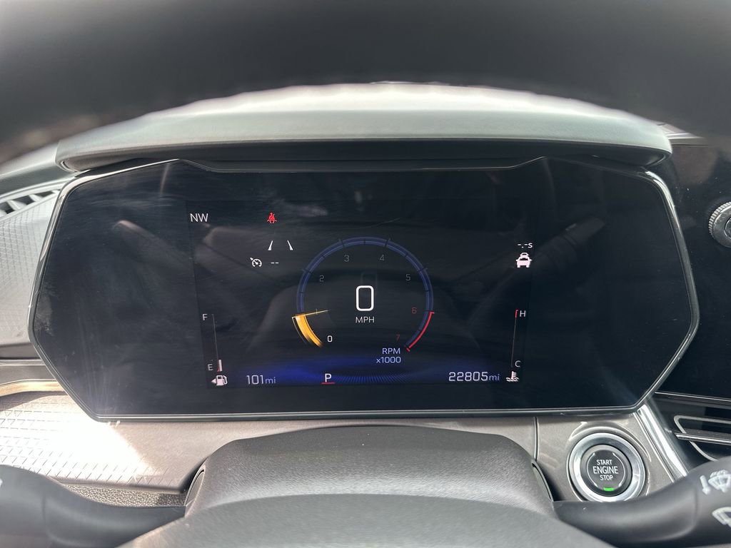 Used 2025 Chevrolet Trax ACTIV w/ Sunroof Package FWD image 15