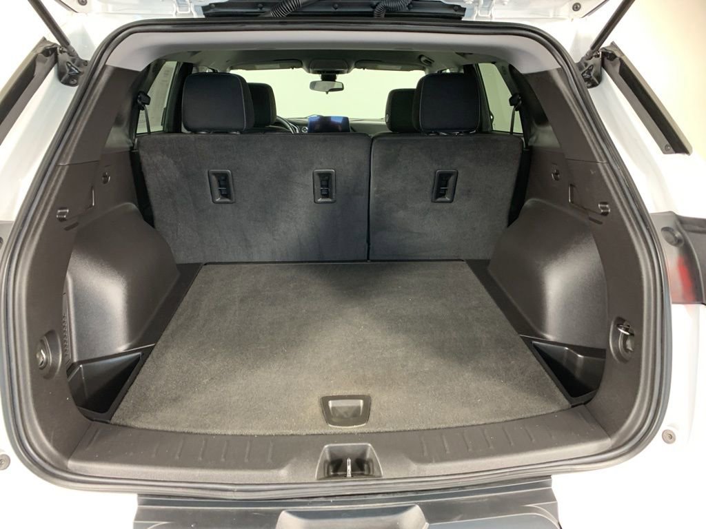 Used 2023 Chevrolet Blazer LT image 13