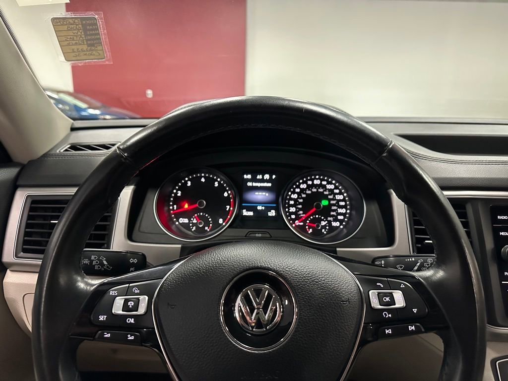 Used 2021 Volkswagen Atlas SE w/ Panoramic Sunroof Package FWD image 17