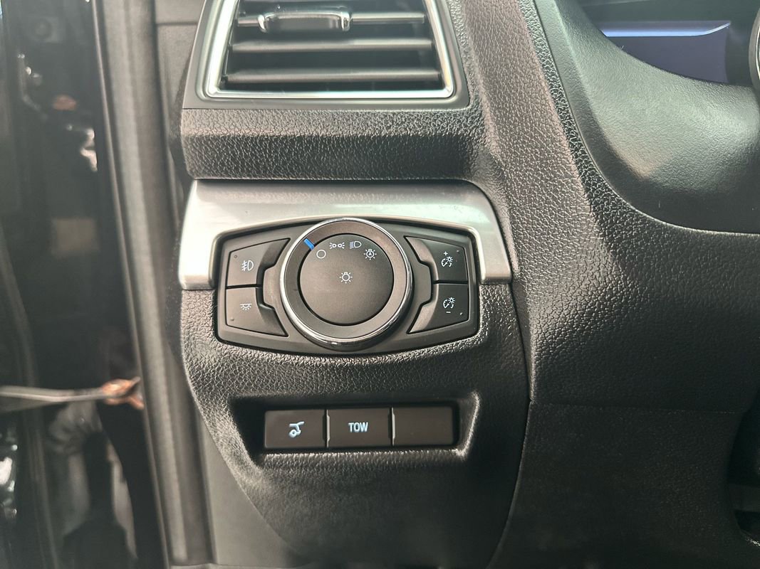 Used 2019 Ford Explorer Limited w/ Class III Trailer Tow Package AWD/4WD image 26