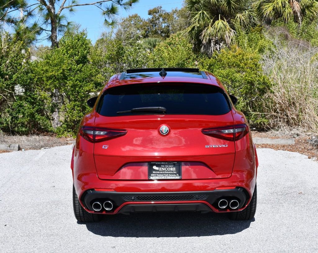 Used 2018 Alfa Romeo Stelvio Quadrifoglio w/ Driver Assist Dynamic Package image 31