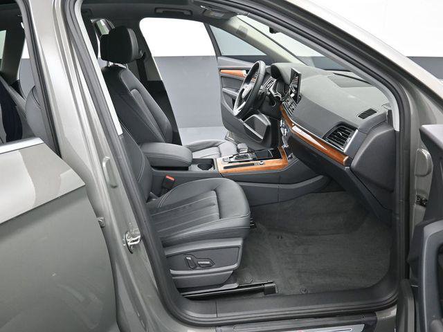 Used 2023 Audi Q5 2.0T Premium Plus w/ Premium Plus Package AWD/4WD image 34