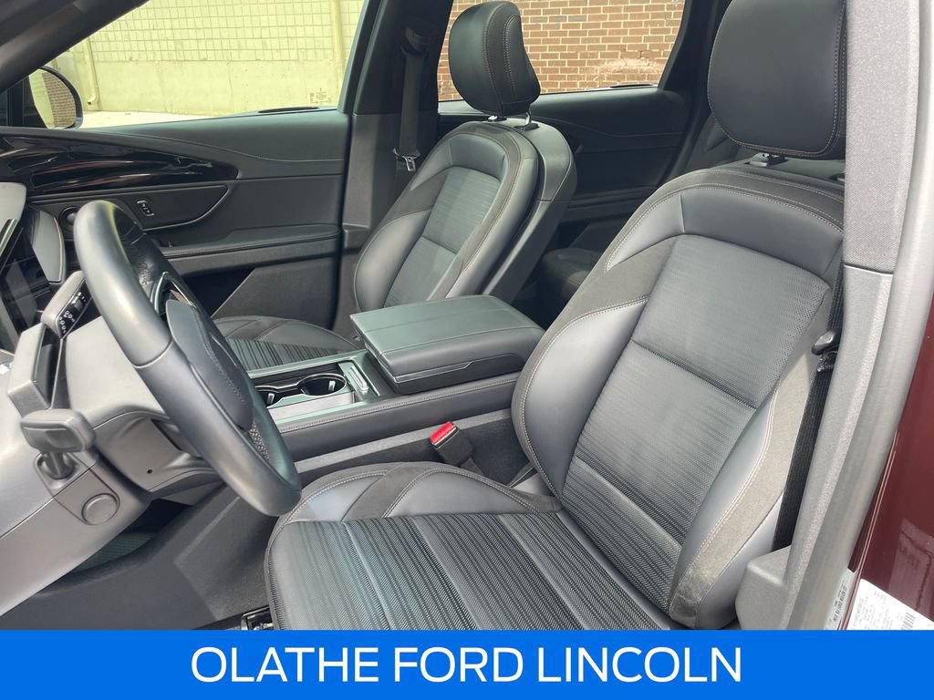Used 2024 Lincoln Nautilus Reserve w/ Equipment Group 202A AWD/4WD image 14