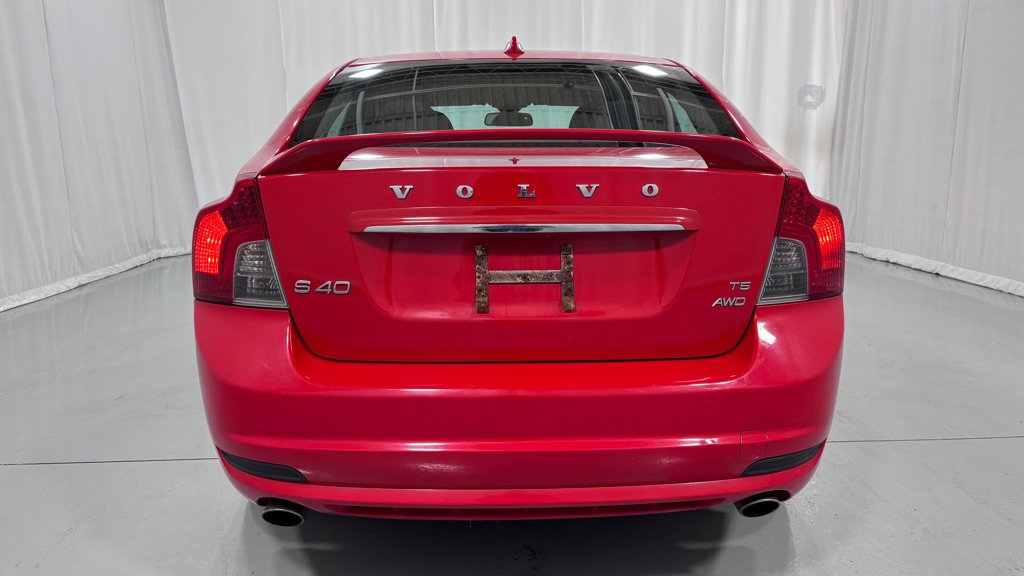 Used 2009 Volvo S40 T5 R-Design AWD/4WD image 6