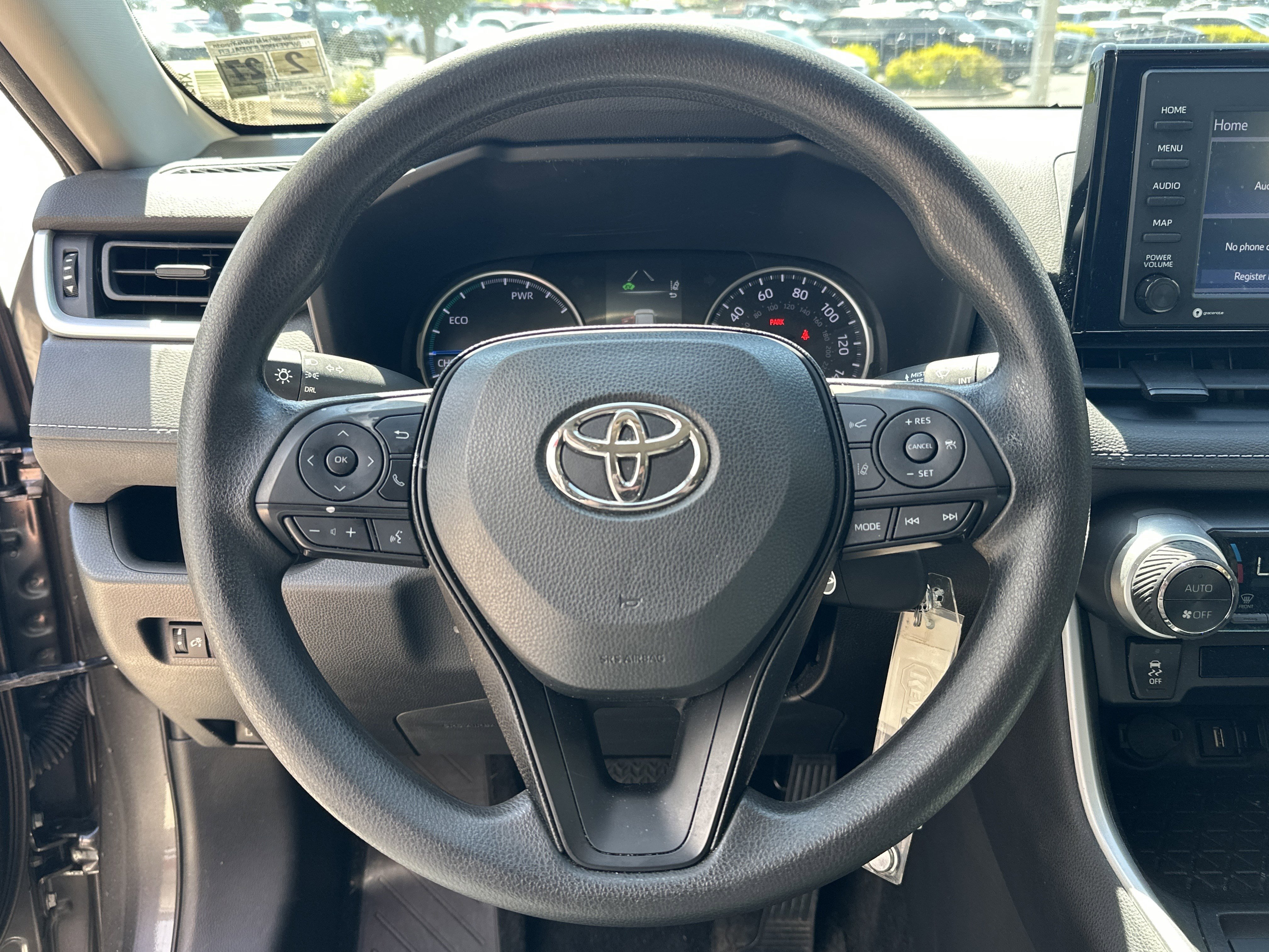 Used 2022 Toyota RAV4 LE AWD/4WD image 17