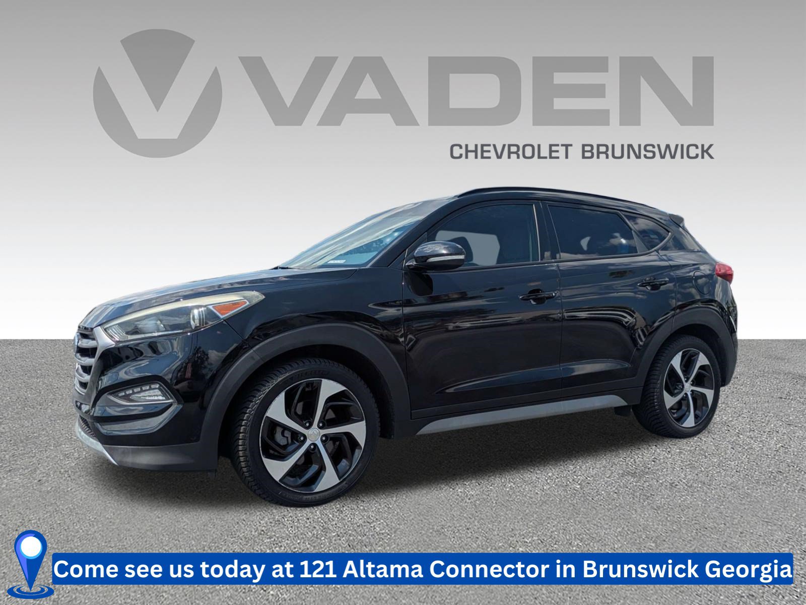 Used 2018 Hyundai Tucson Value w/ Cargo Package FWD image 1
