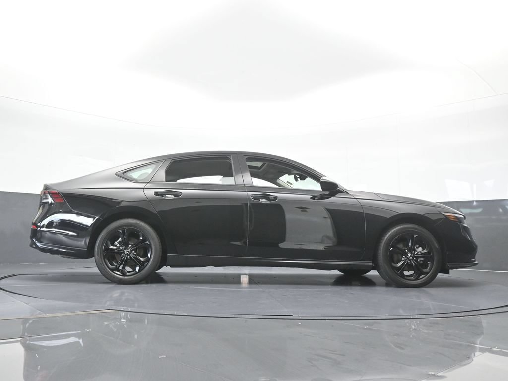 Used 2025 Honda Accord SE image 60