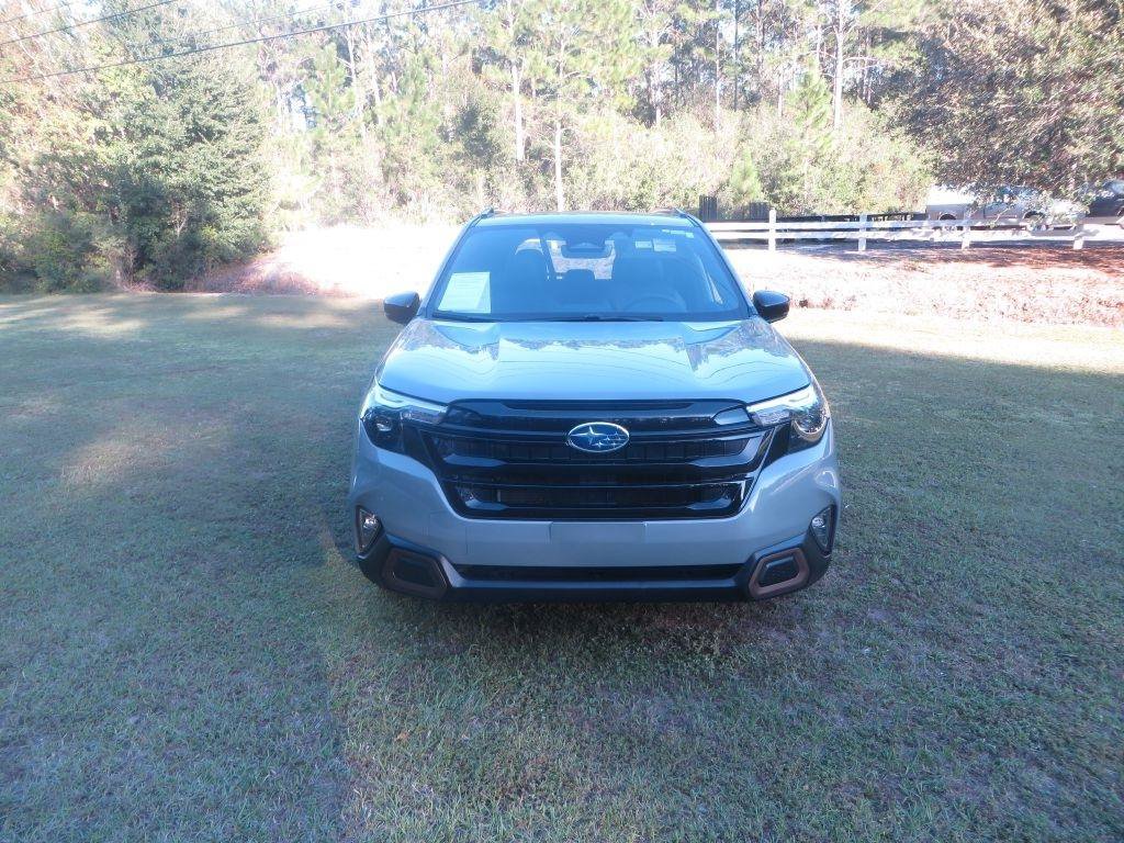 Used 2025 Subaru Forester Sport AWD/4WD image 3