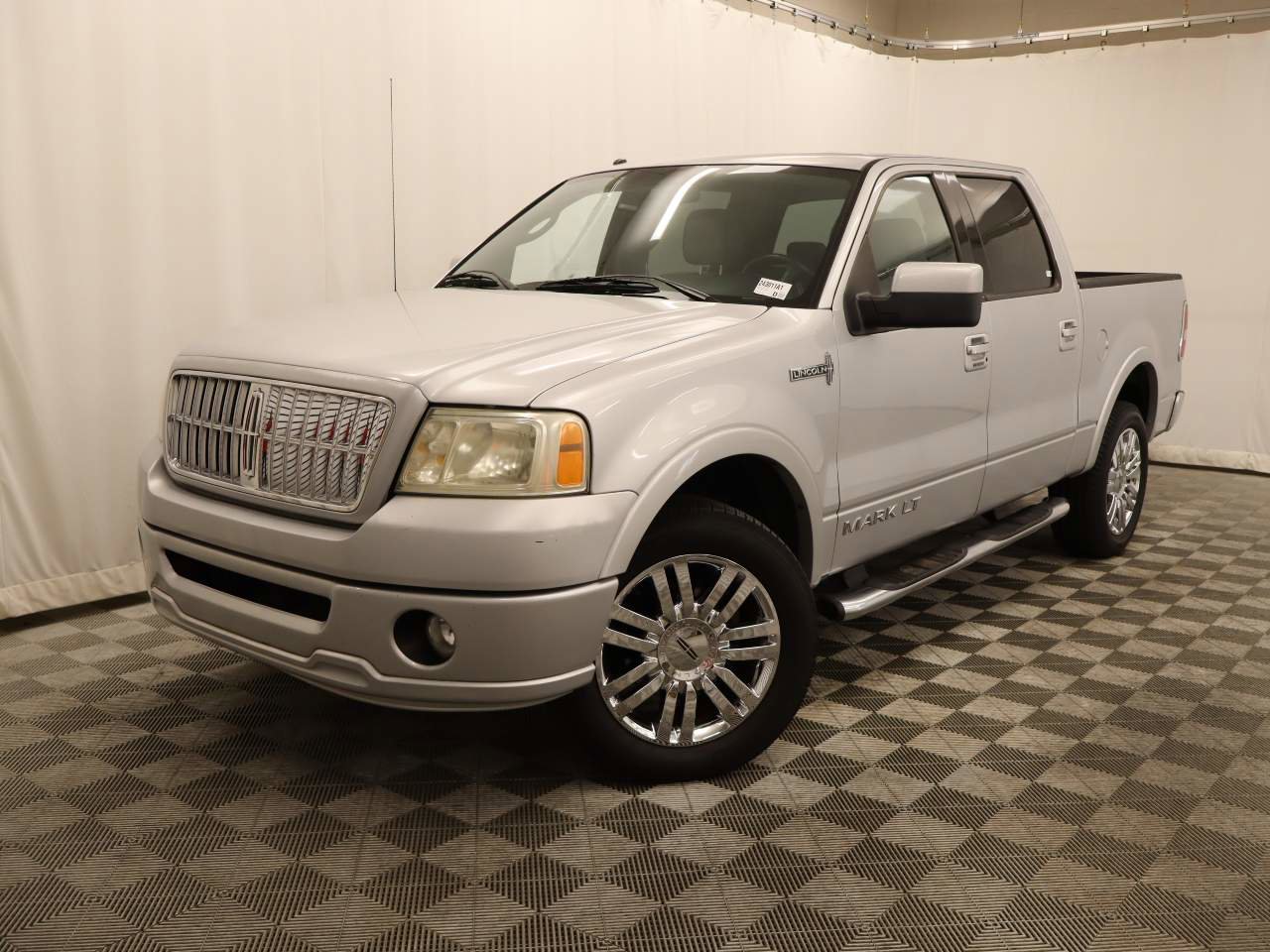 Used 2007 Lincoln Mark LT 4x4