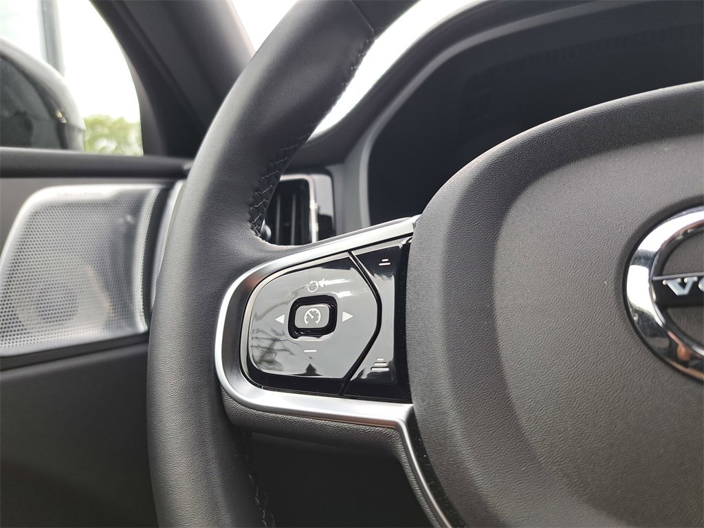 Used 2024 Volvo XC60 T8 Ultimate image 18