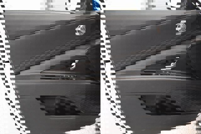 Used 2025 Hyundai Elantra SEL image 22