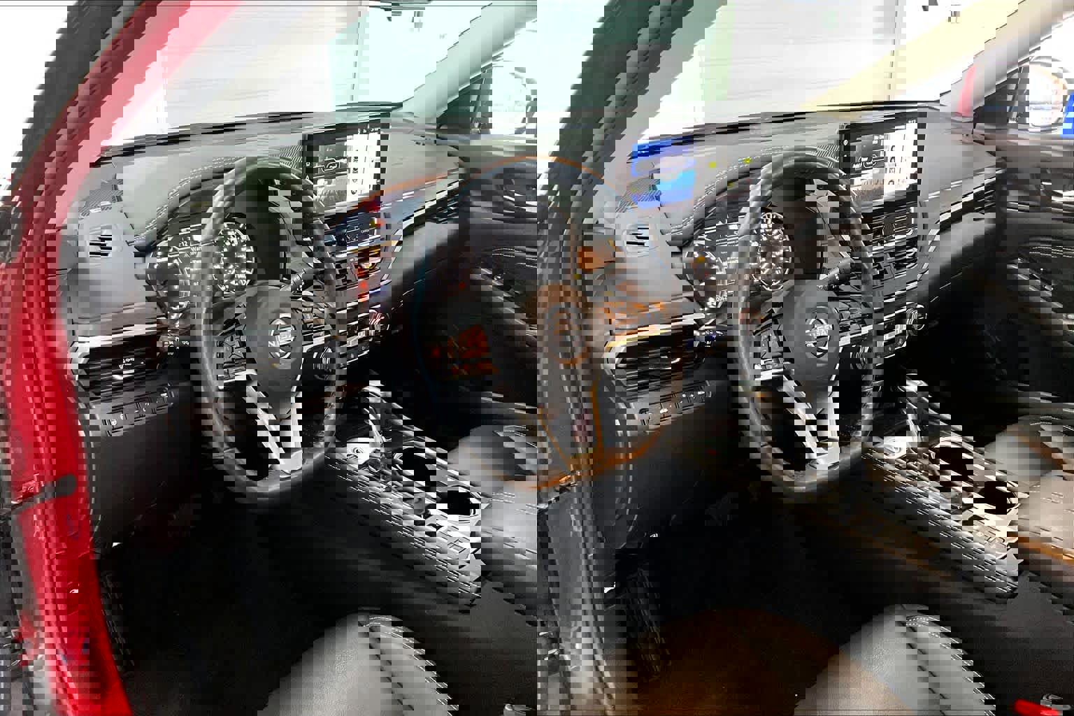 Used 2023 Nissan Altima 2.5 SL image 2