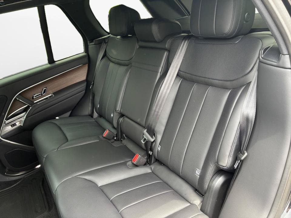 New 2026 Land Rover Range Rover SE AWD/4WD image 12