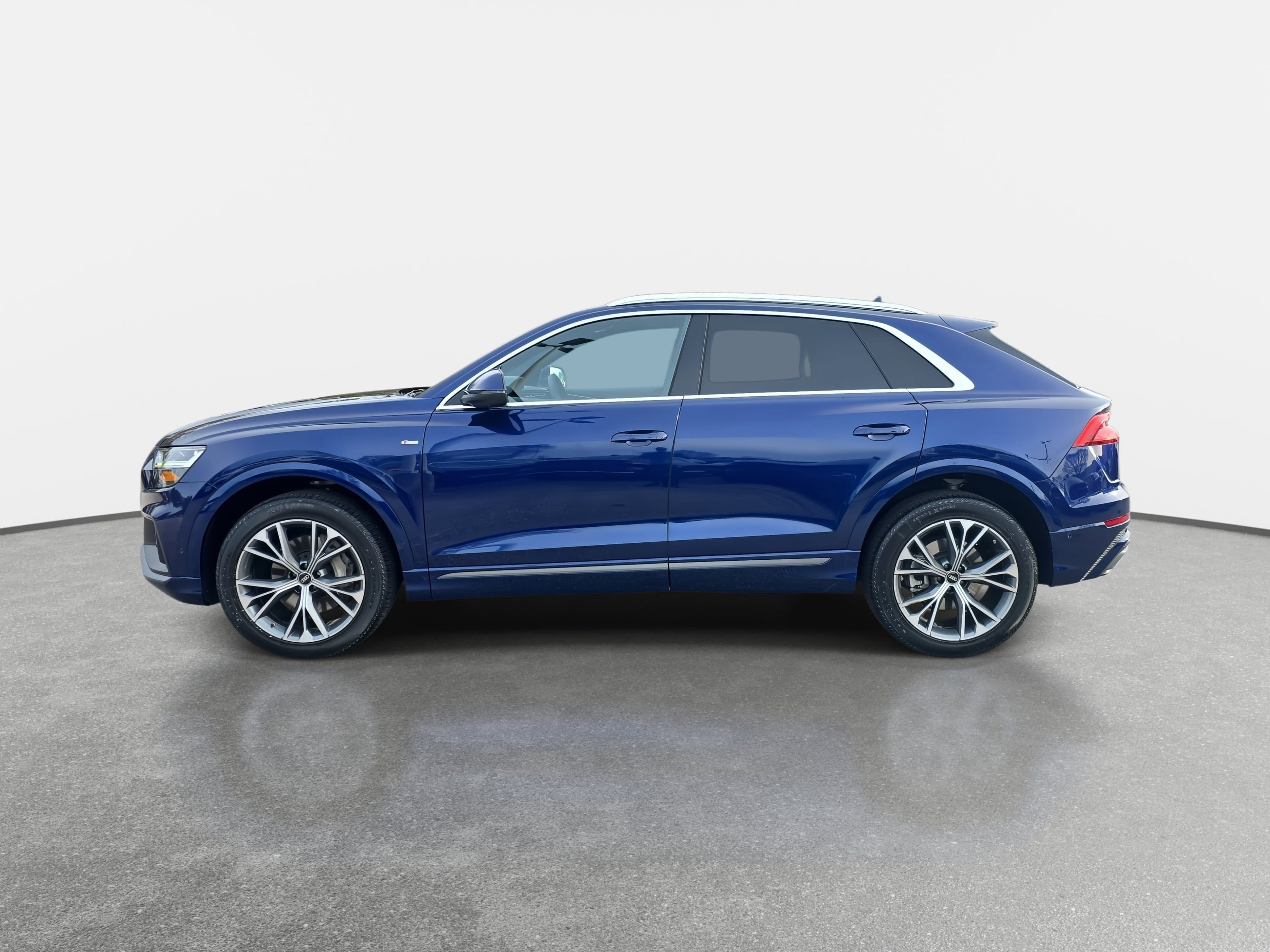 Used 2022 Audi Q8 Premium Plus image 8