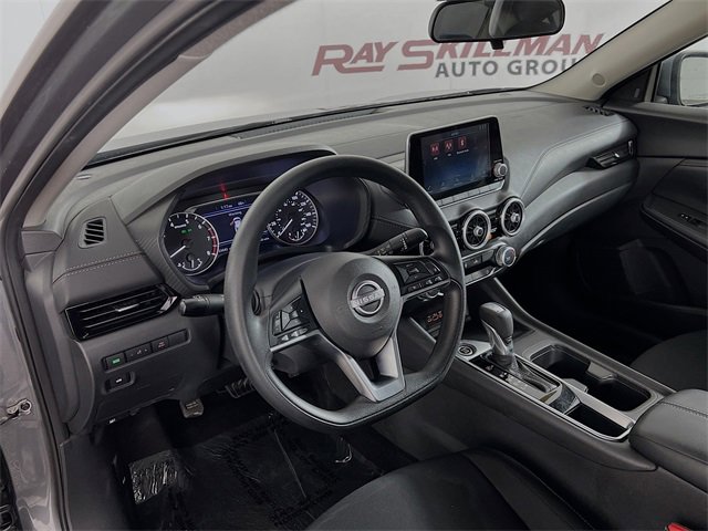 Used 2024 Nissan Sentra SV image 32