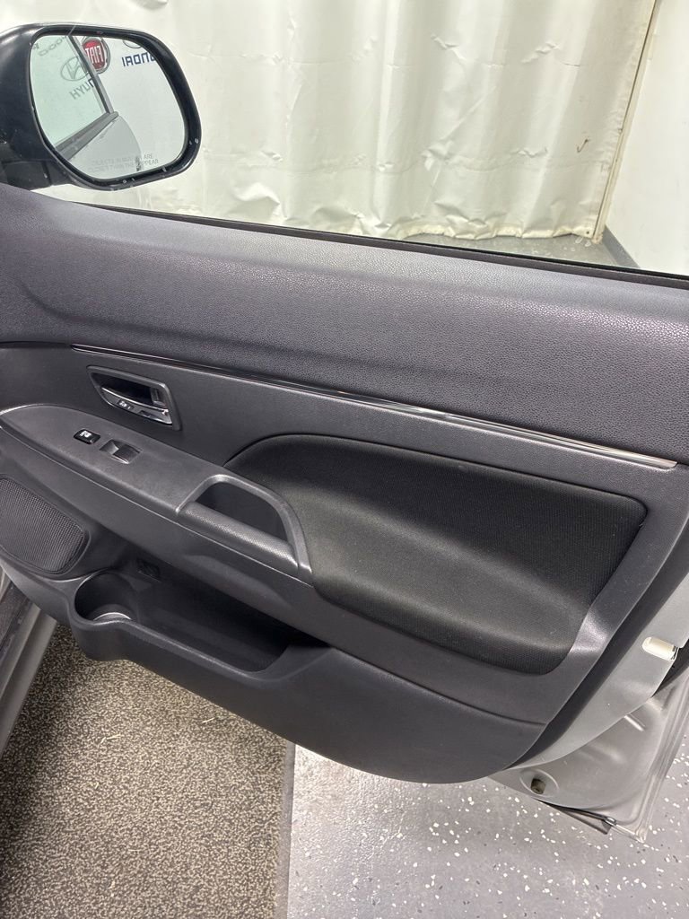 Used 2024 Mitsubishi Outlander Sport ES image 28
