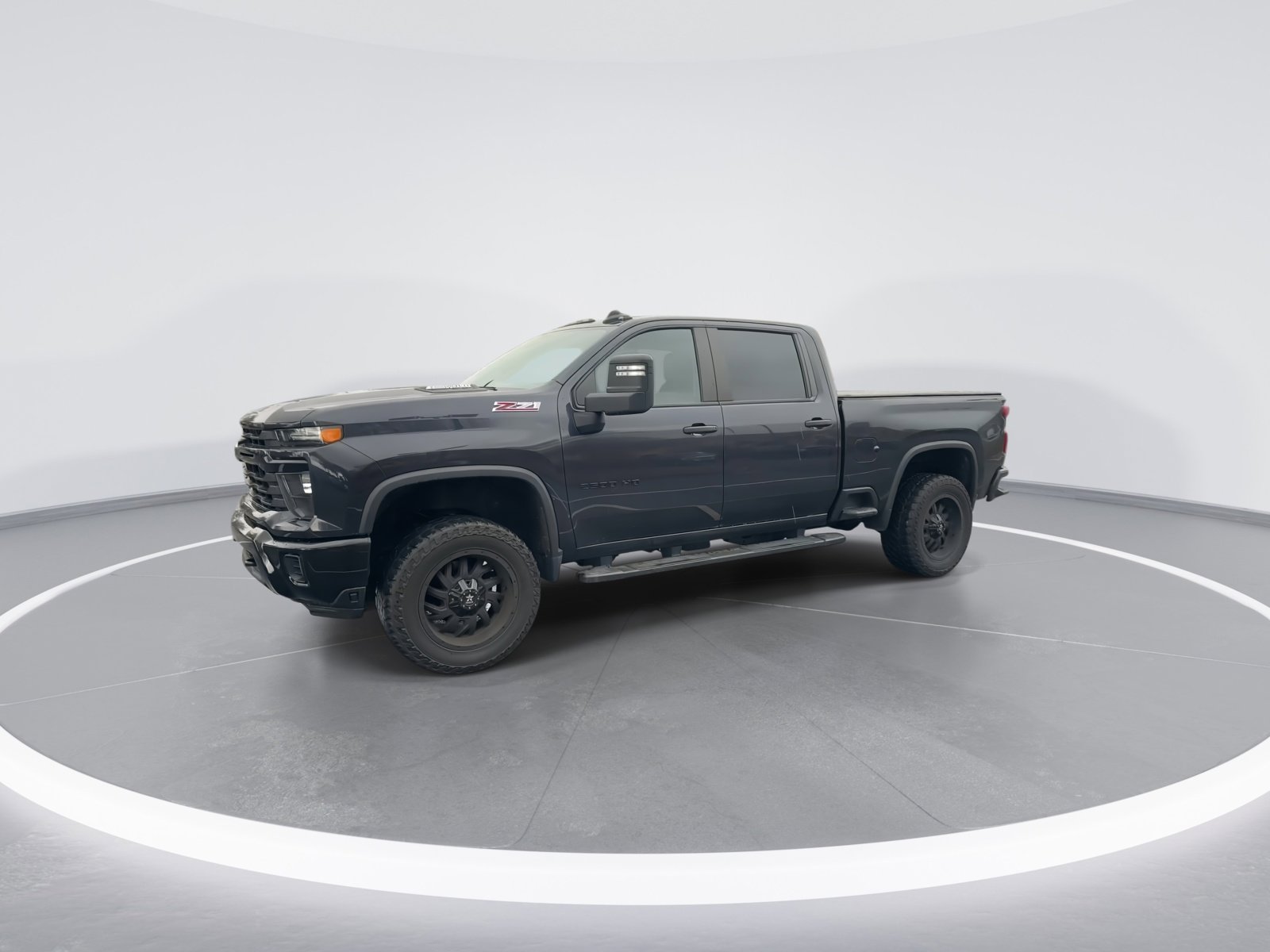 Used 2024 Chevrolet Silverado 2500 Custom w/ Custom Value Package image 5