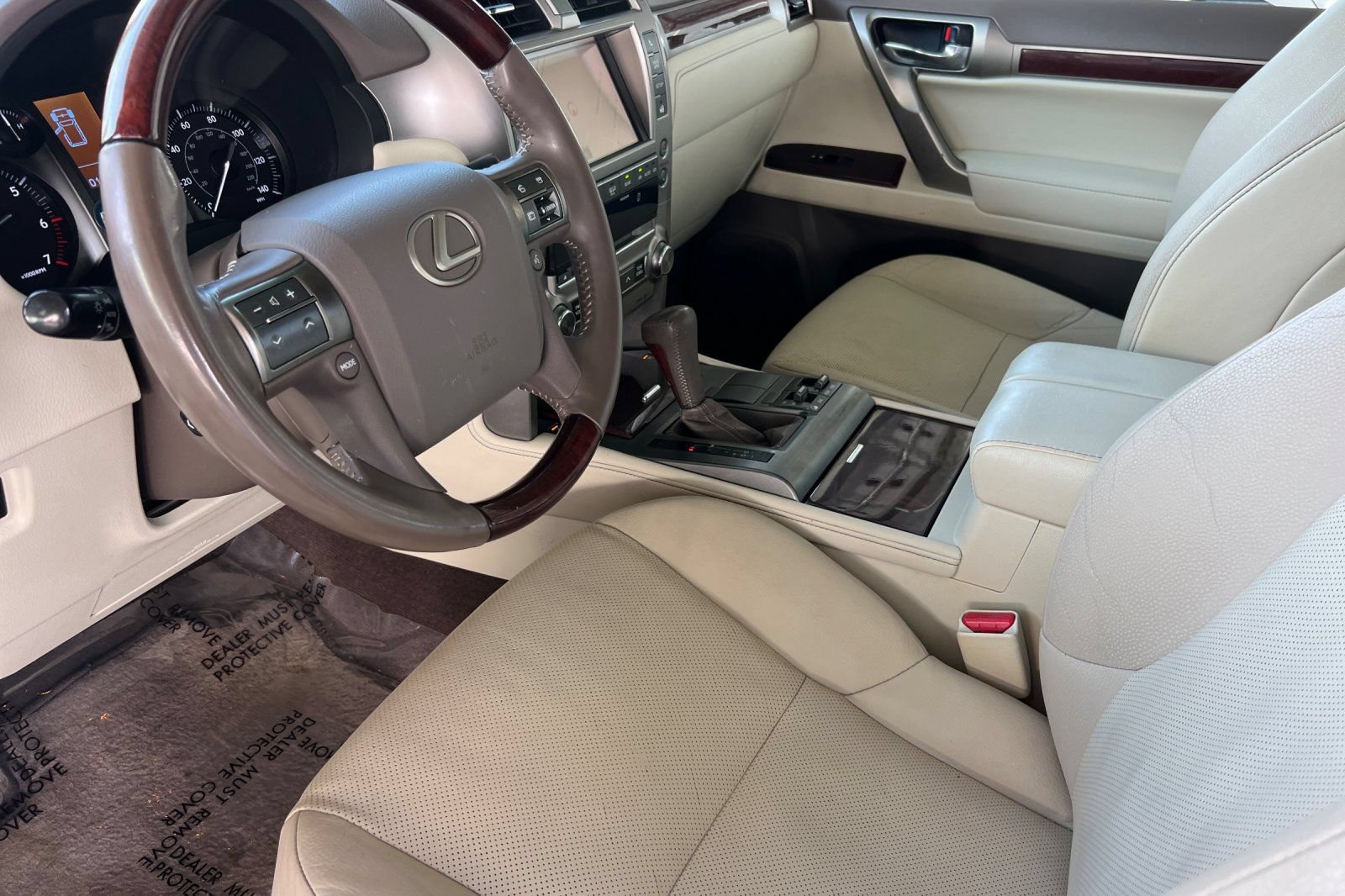 Used 2016 Lexus GX 460 w/ Premium Package AWD/4WD image 5