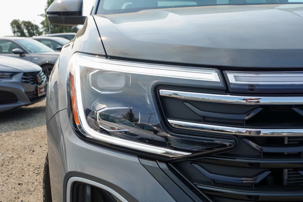 New 2026 Volkswagen Atlas Peak Edition image 5