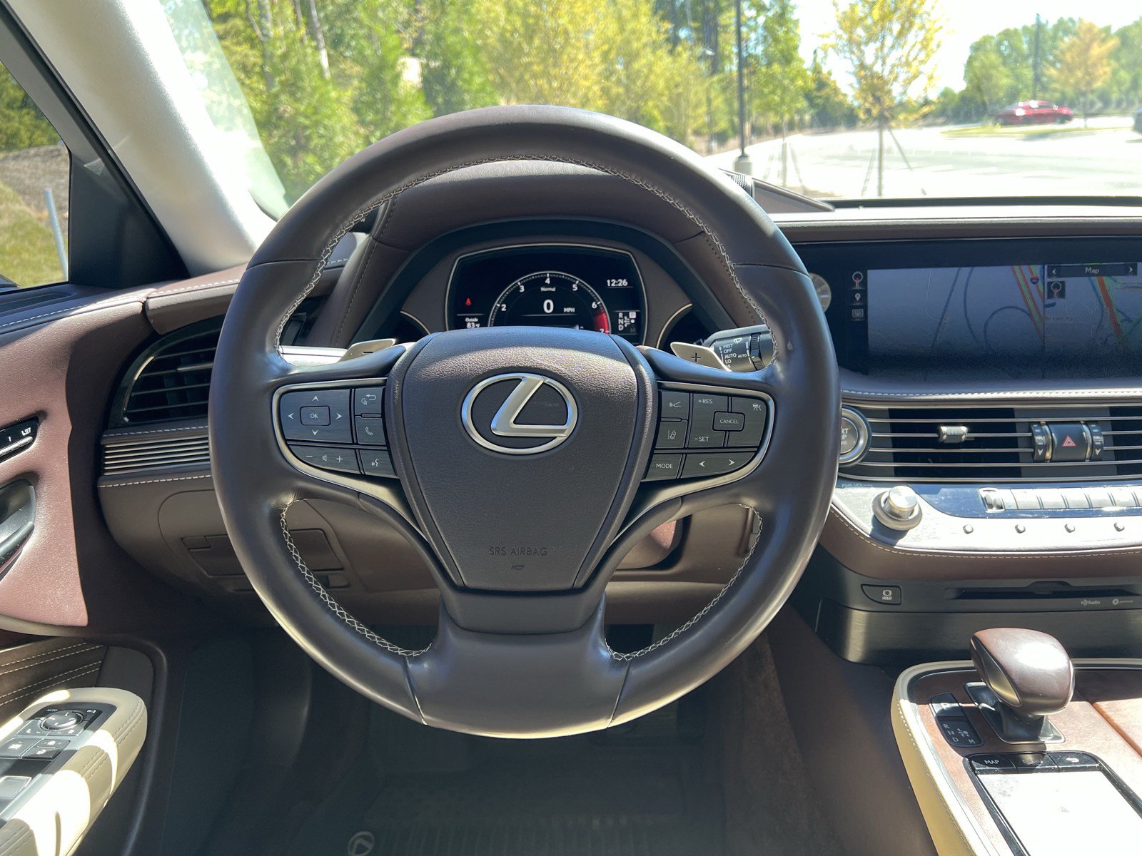 Used 2018 Lexus LS 500 w/ Accessory Package (Z2) RWD image 18