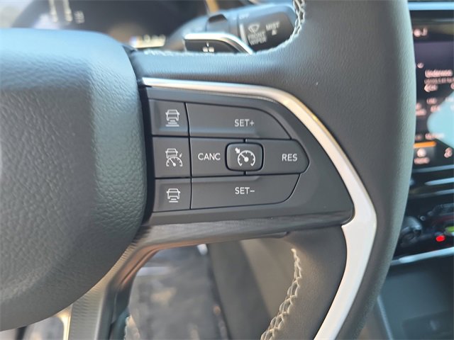 New 2025 Jeep Grand Cherokee Laredo X w/ Luxury Tech Group I image 26