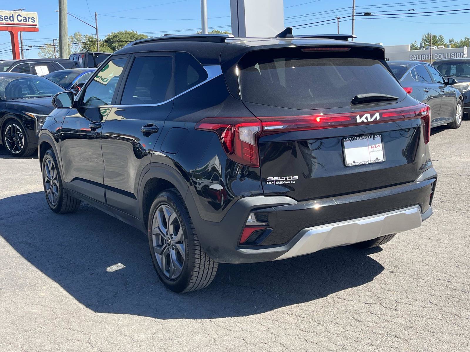 Used 2024 Kia Seltos S AWD/4WD image 5