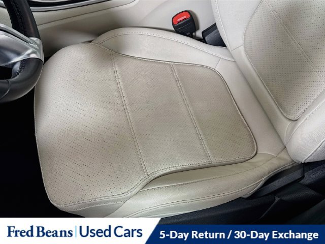 Used 2023 Mercedes-Benz C 300 4MATIC Sedan image 5