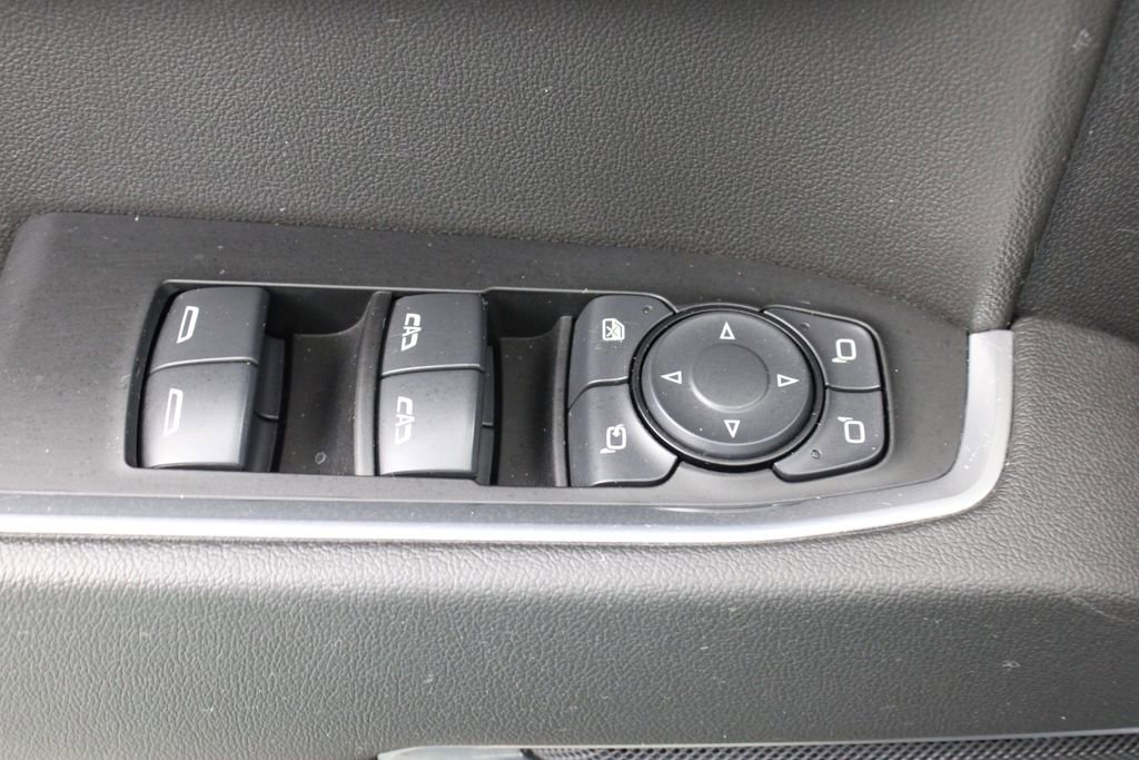 Used 2025 GMC Sierra 1500 SLT AWD/4WD image 18