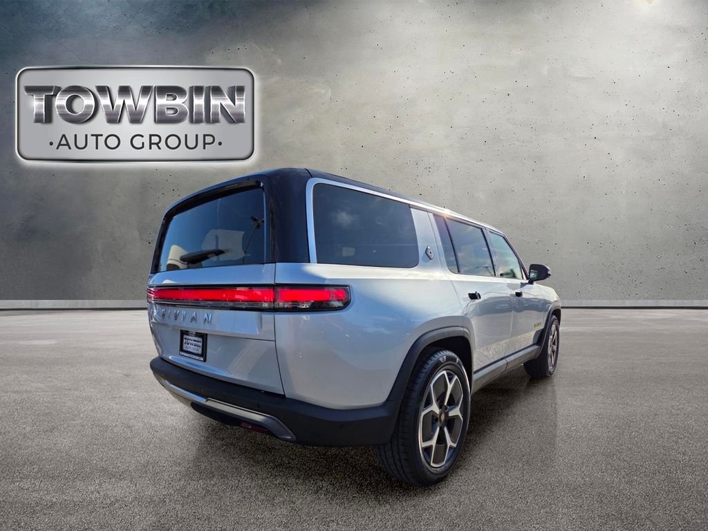 Used 2024 Rivian R1S Adventure AWD/4WD image 4