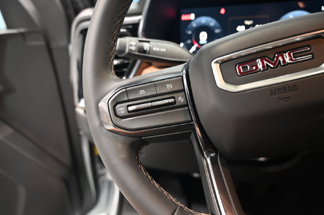 New 2026 GMC Canyon AT4 w/ Technology Plus Package AWD/4WD image 26