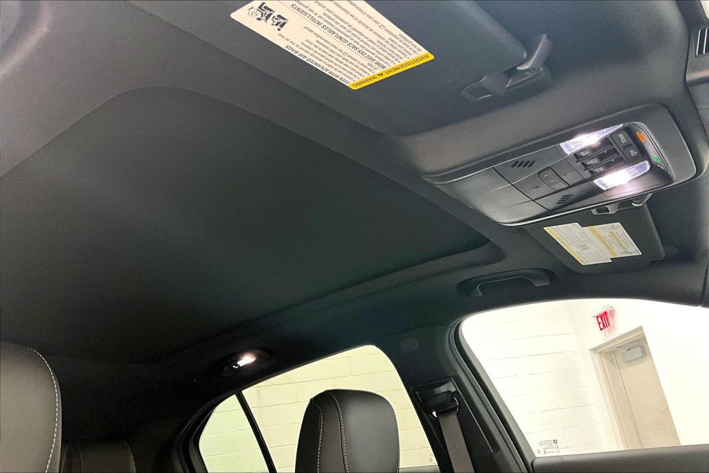 Used 2024 Cadillac XT4 Premium Luxury FWD image 21