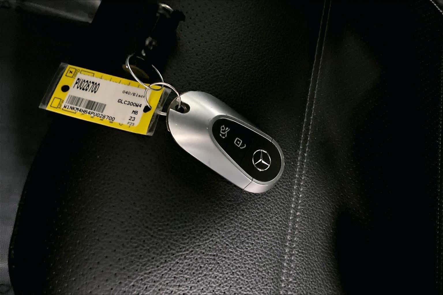 Used 2023 Mercedes-Benz GLC 300 4MATIC image 29