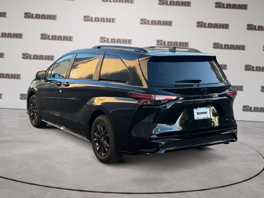 New 2026 Toyota Sienna XSE AWD/4WD image 3